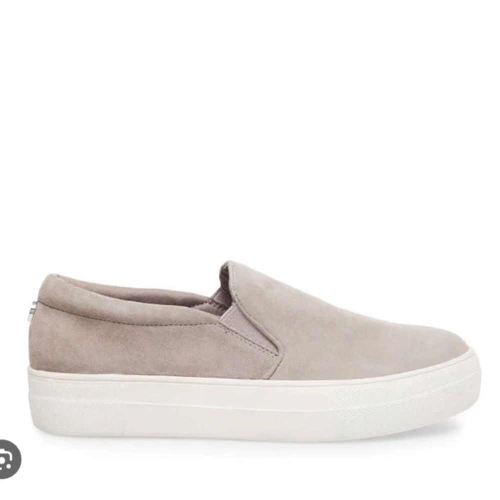 Steve Madden Gills Suede Slip on Sneakers